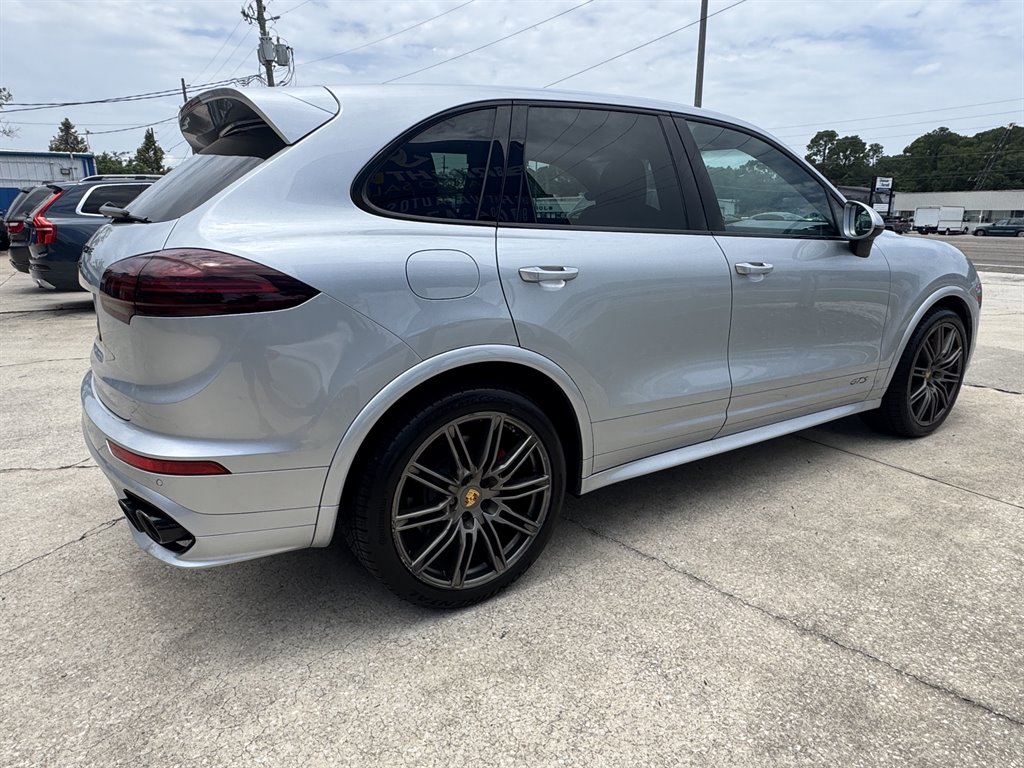 2018 Porsche Cayenne - $26,500