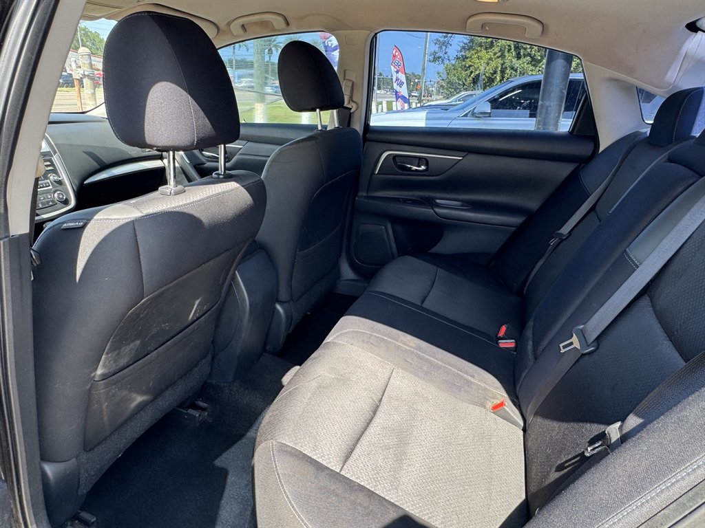 2017 Nissan Altima - $8,900