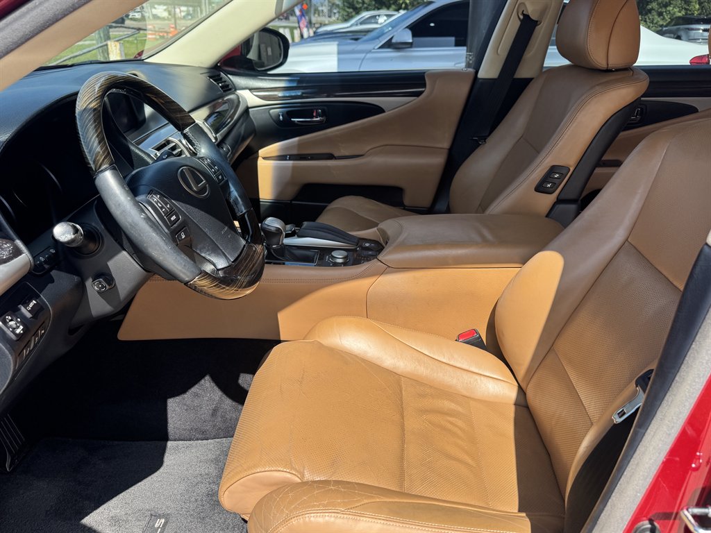 2014 Lexus LS - $17,900