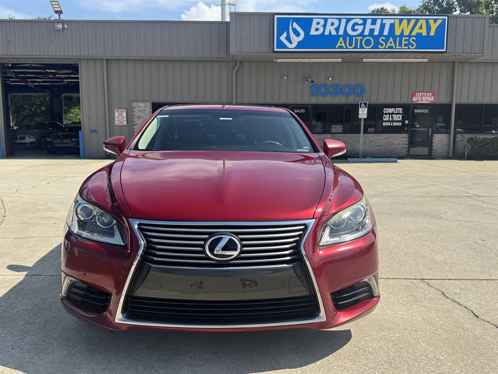 2014 Lexus LS - $17,900