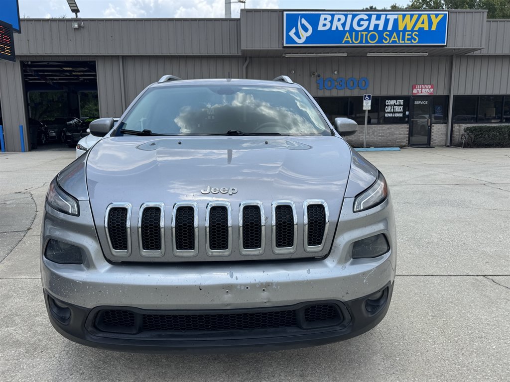 2018 Jeep Cherokee - $8,900