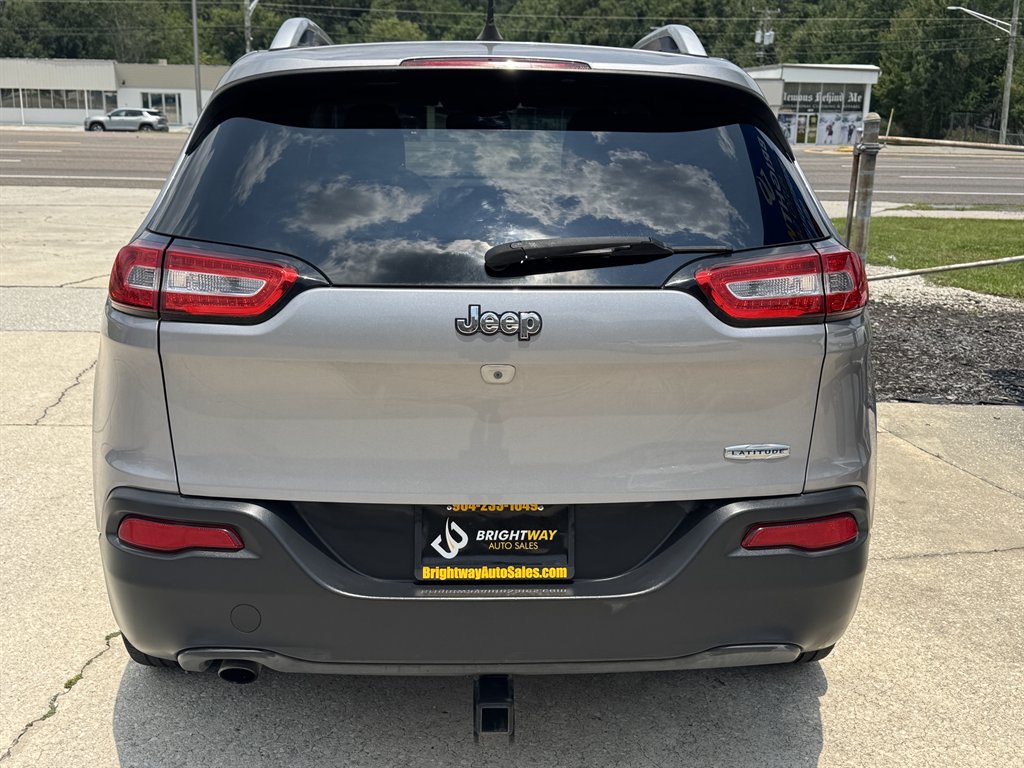 2018 Jeep Cherokee - $8,900