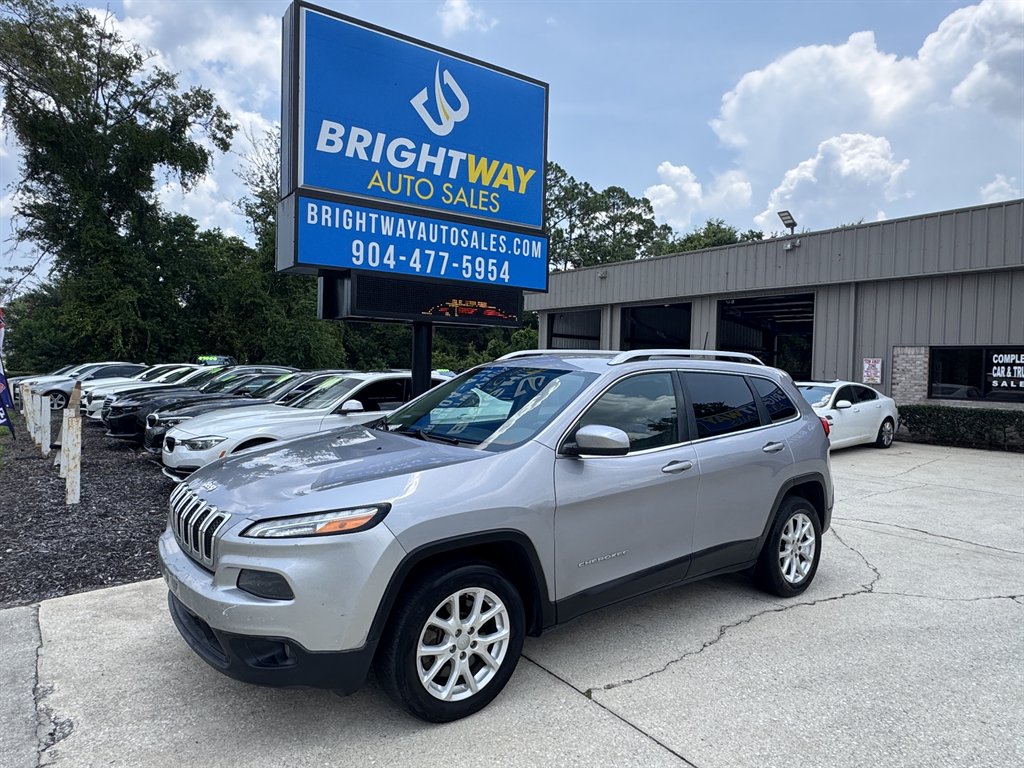 2018 Jeep Cherokee - $8,900