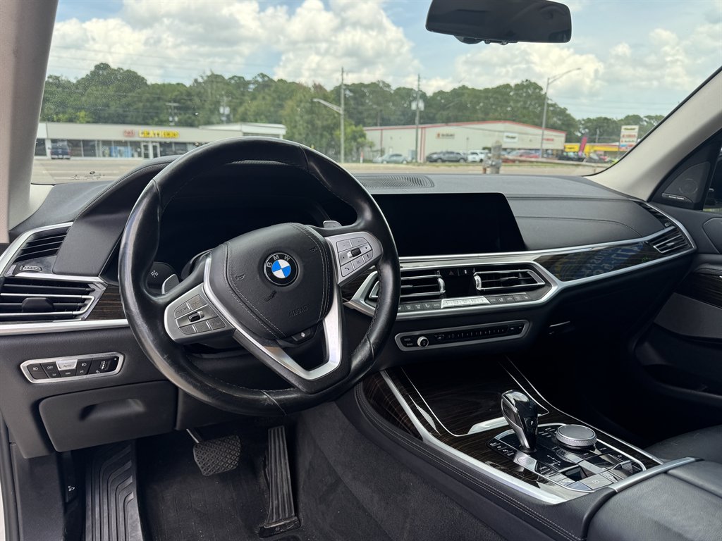2019 BMW X7 - $25,900