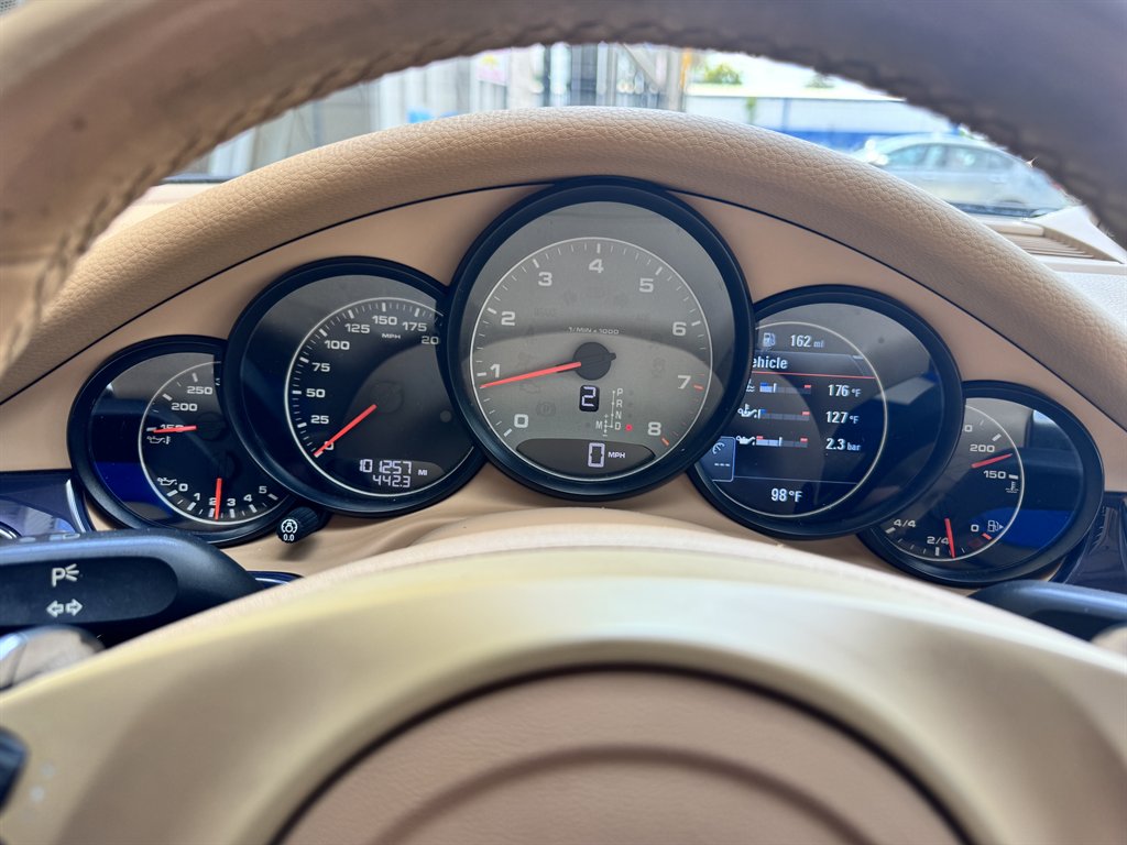 2013 Porsche Panamera - $18,900