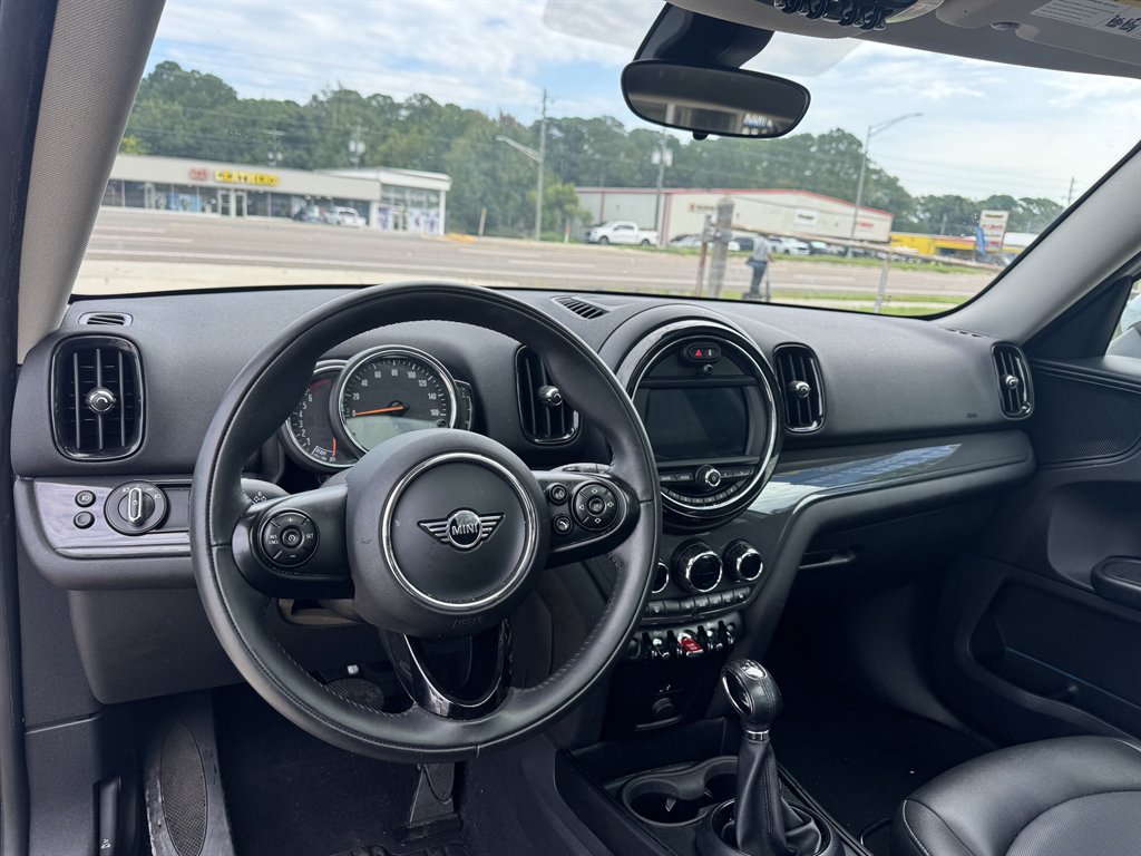 2019 MINI Countryman - $13,900