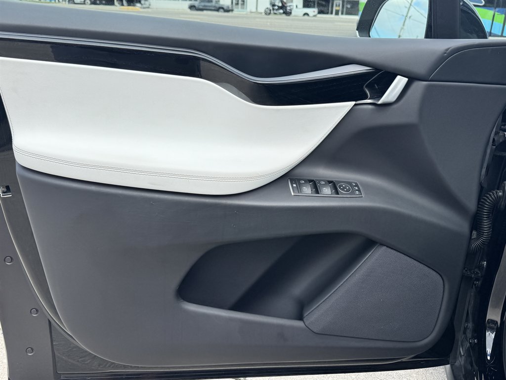 2018 Tesla Model X - $24,900