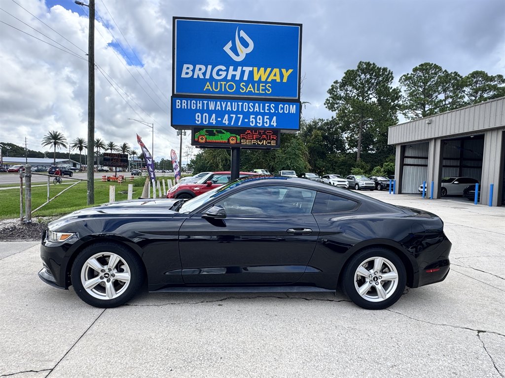 2017 Ford Mustang - $14,900