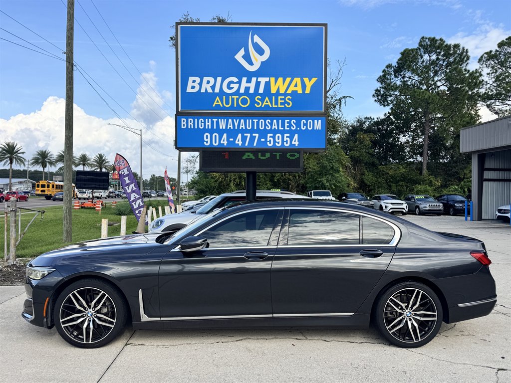 2020 BMW 740i - $22,900
