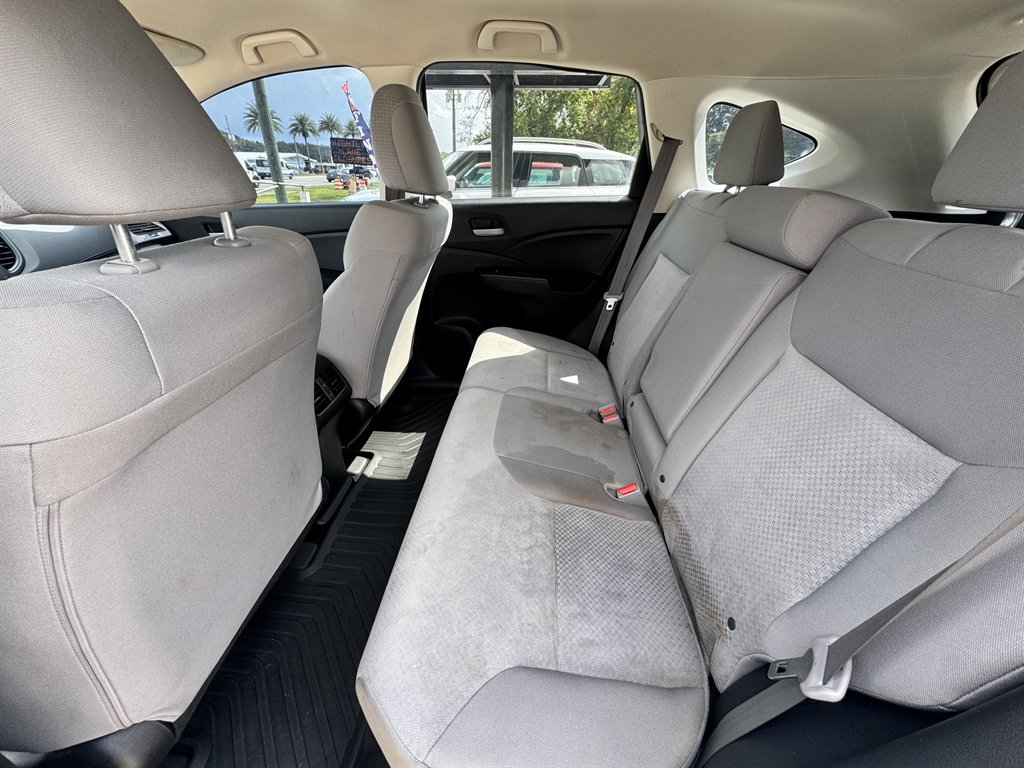 2015 Honda CR-V - $11,900