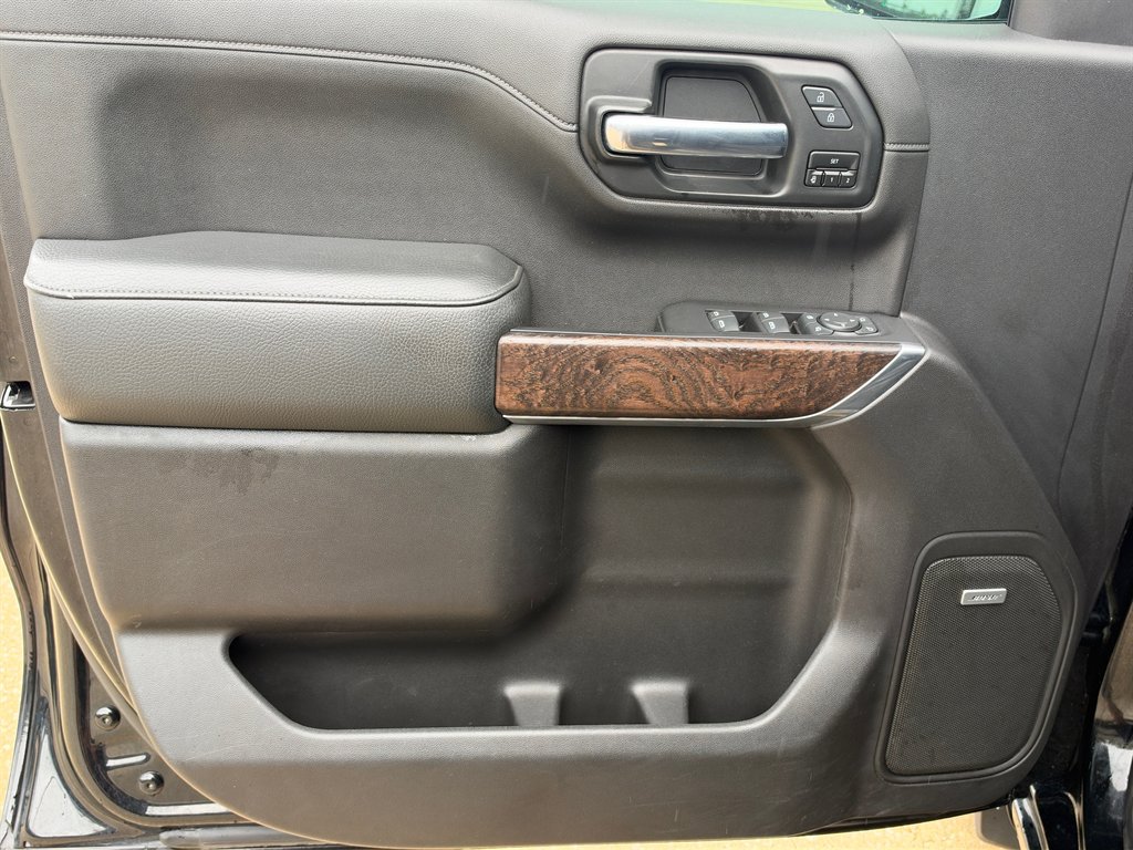2020 GMC Sierra - $32,900