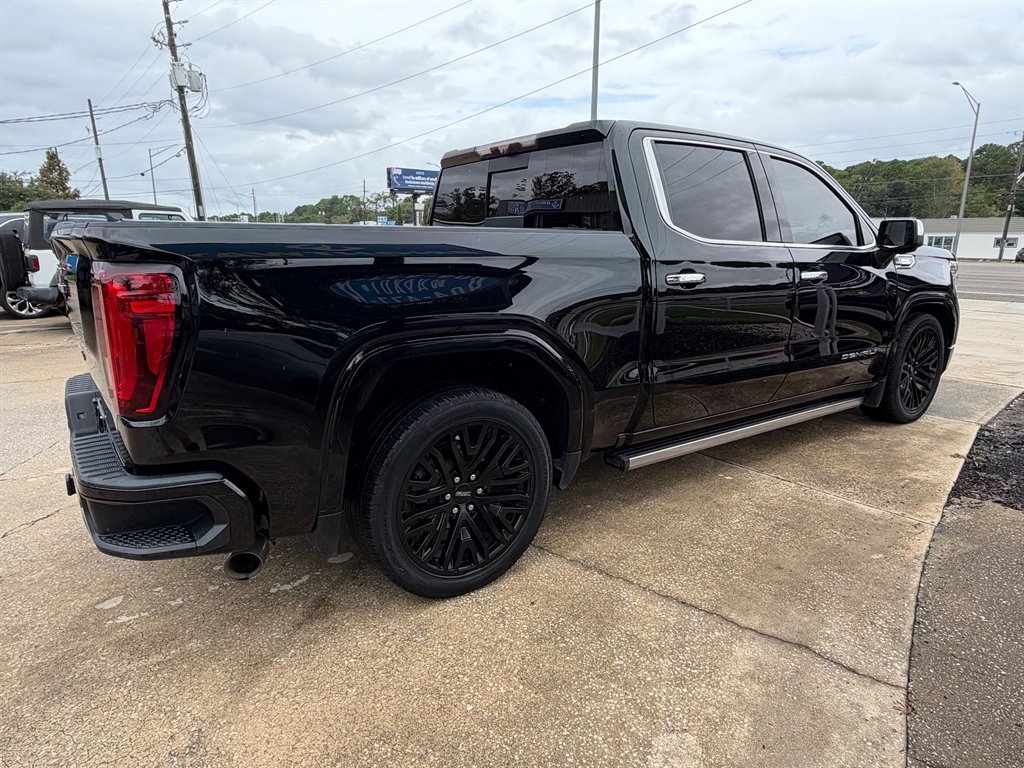 2020 GMC Sierra - $32,900