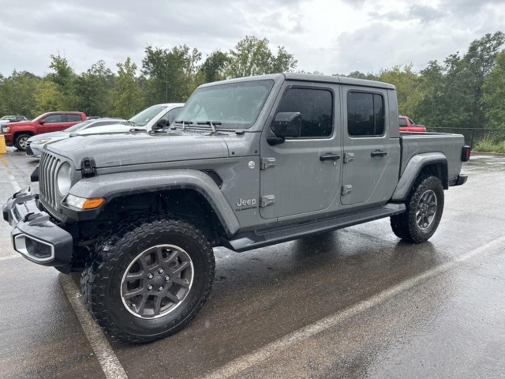 2022 Jeep Gladiator - $42,000