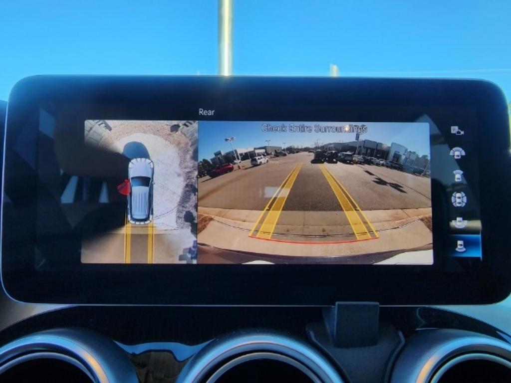 2021 Mercedes-Benz GLC GLC 300 photo