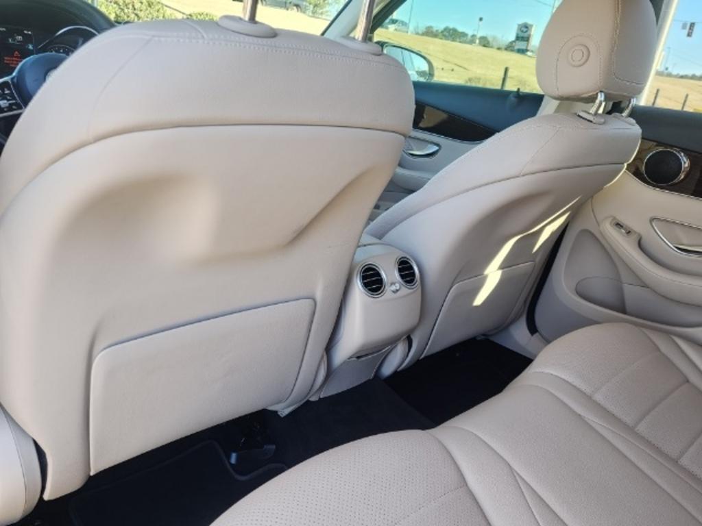2021 Mercedes-Benz GLC GLC 300 photo