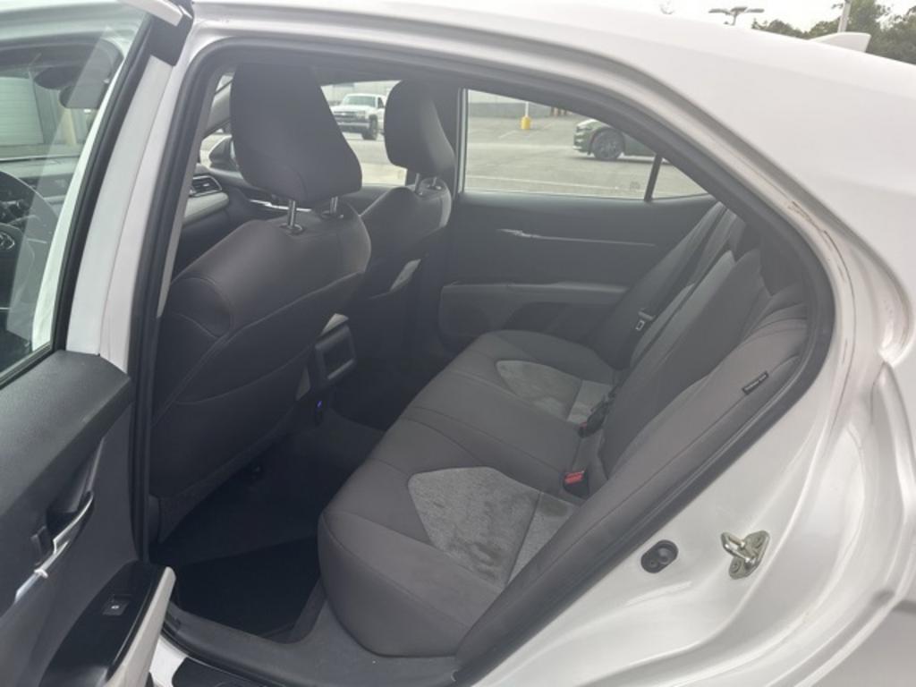 2019 Toyota Camry - $19,500