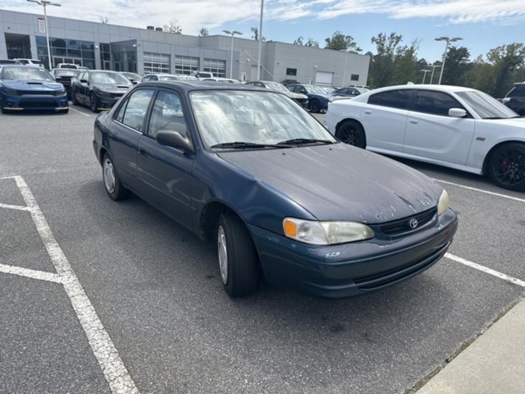 2000 Toyota Corolla - $1,000