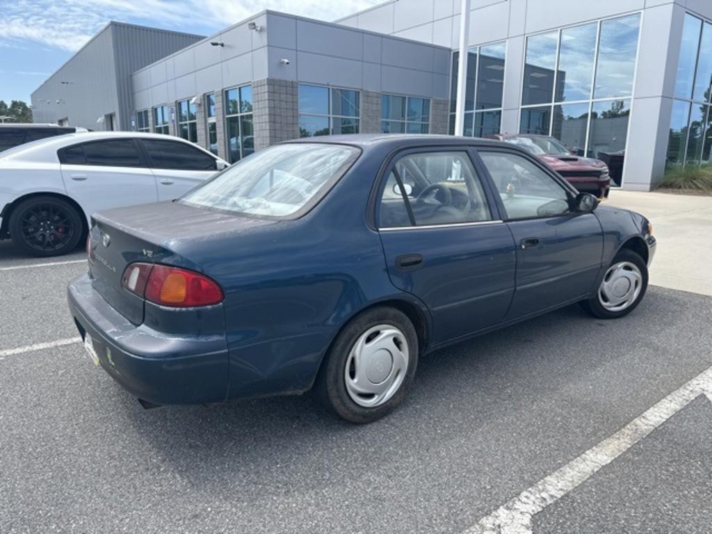 2000 Toyota Corolla - $1,000