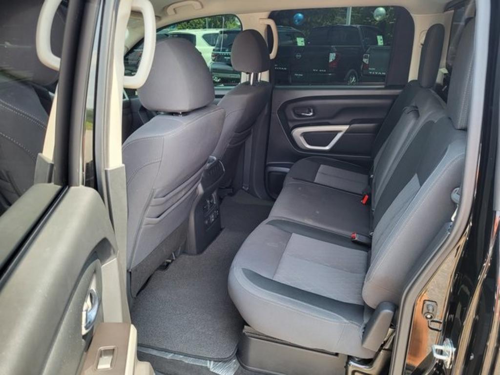 2018 Jeep Wrangler - $35,000