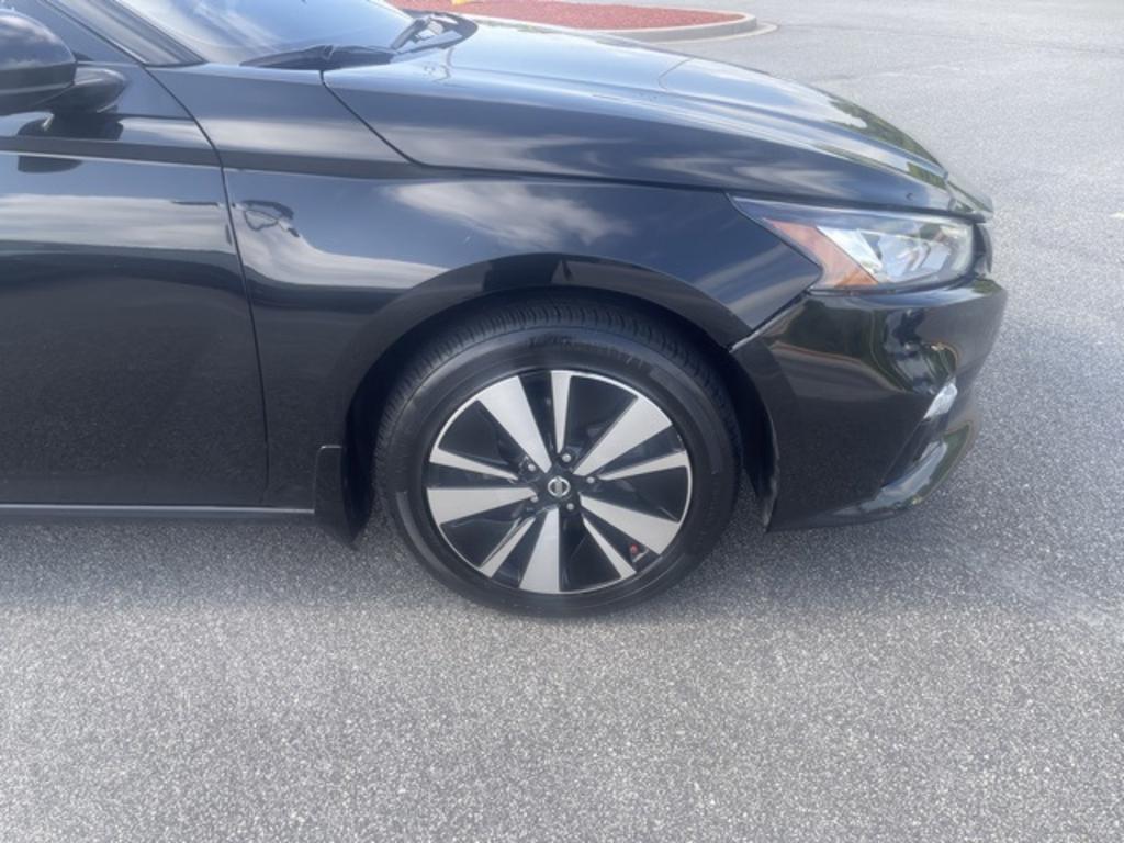 2017 Dodge Challenger - $32,000