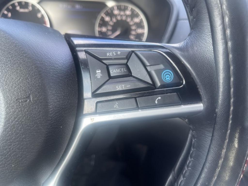 2017 Dodge Challenger - $32,000