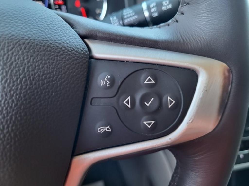 2022 GMC Acadia SLT photo