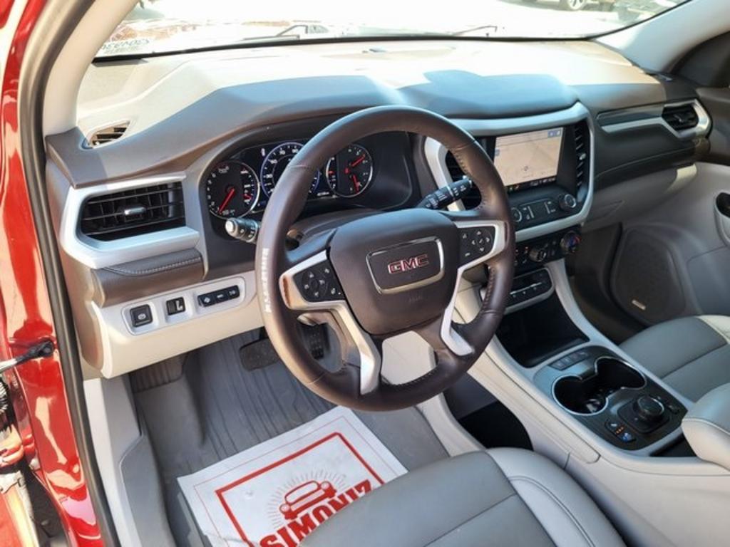 2022 GMC Acadia SLT photo