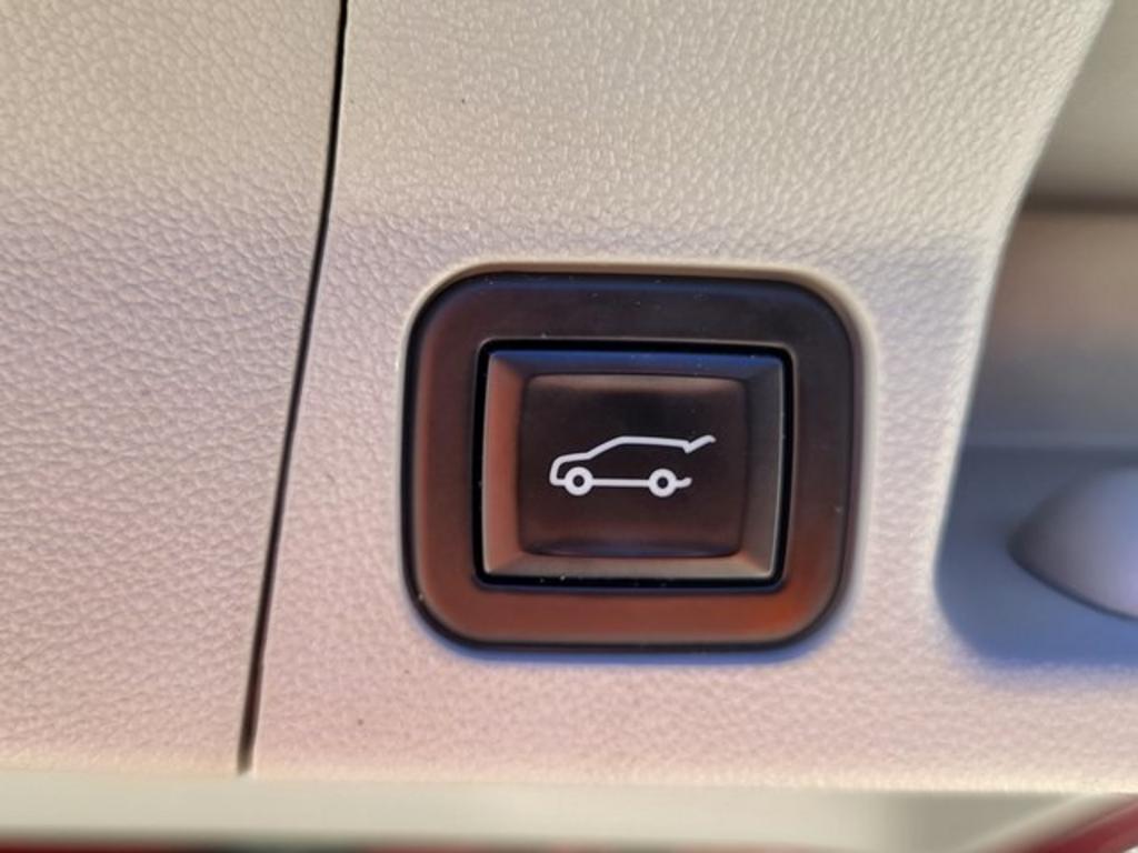 2022 GMC Acadia - $35,000