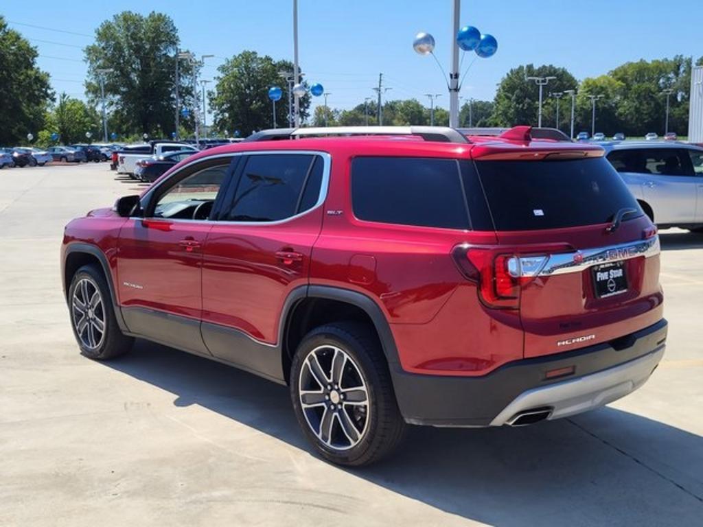 2022 GMC Acadia SLT photo