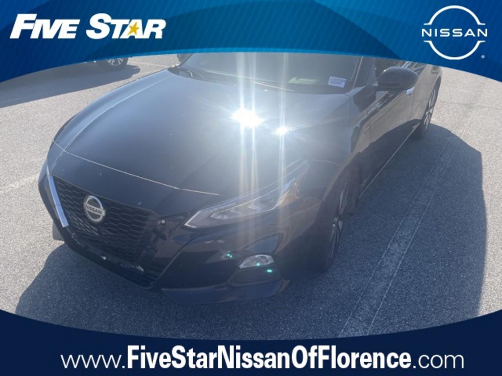 2021 Nissan Altima - $22,000