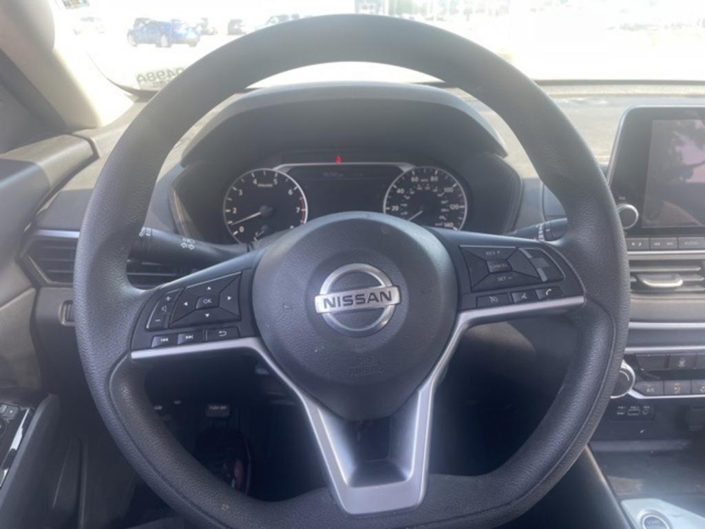 2021 Nissan Altima - $22,000