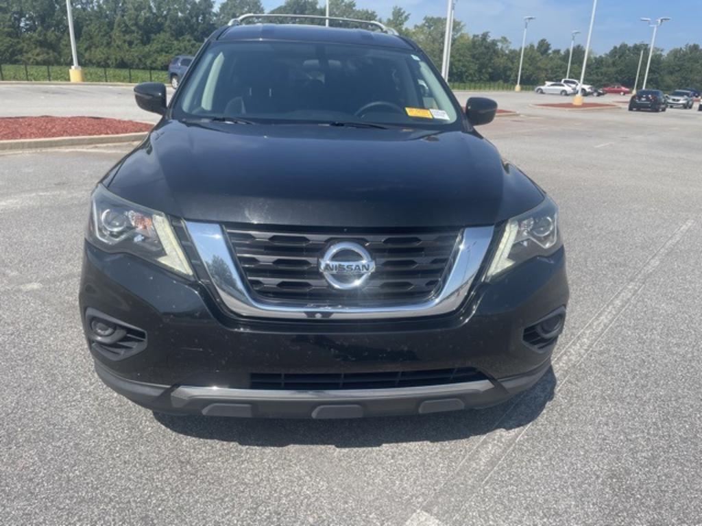 2018 Nissan Pathfinder - $15,500