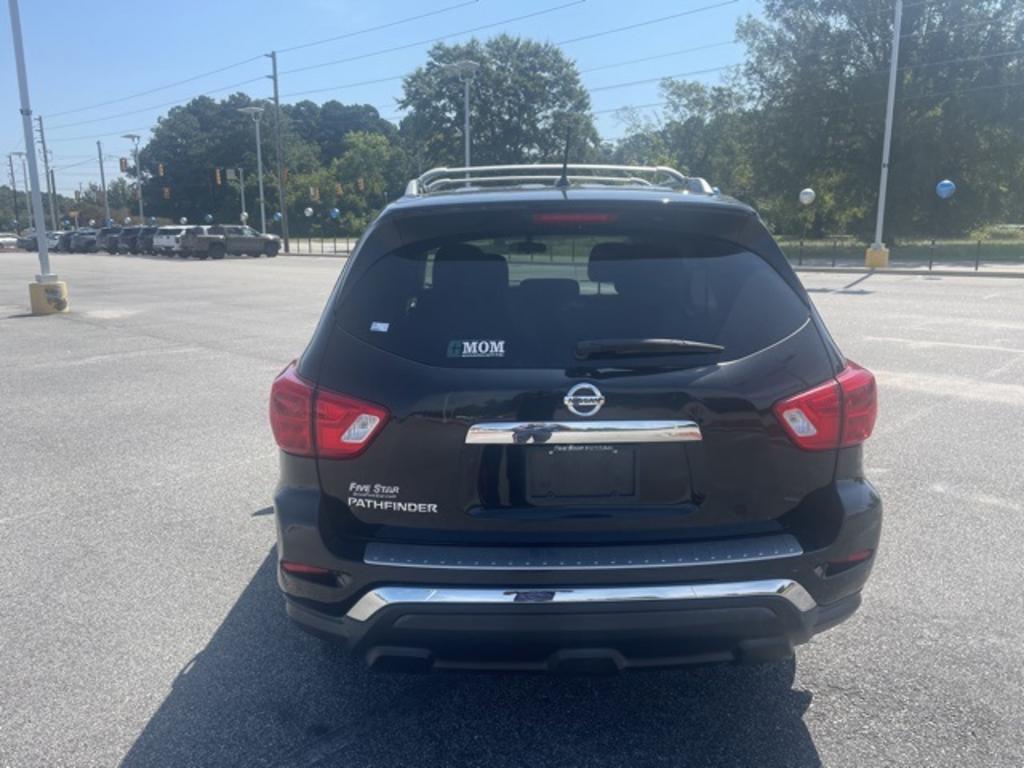 2018 Nissan Pathfinder - $15,500