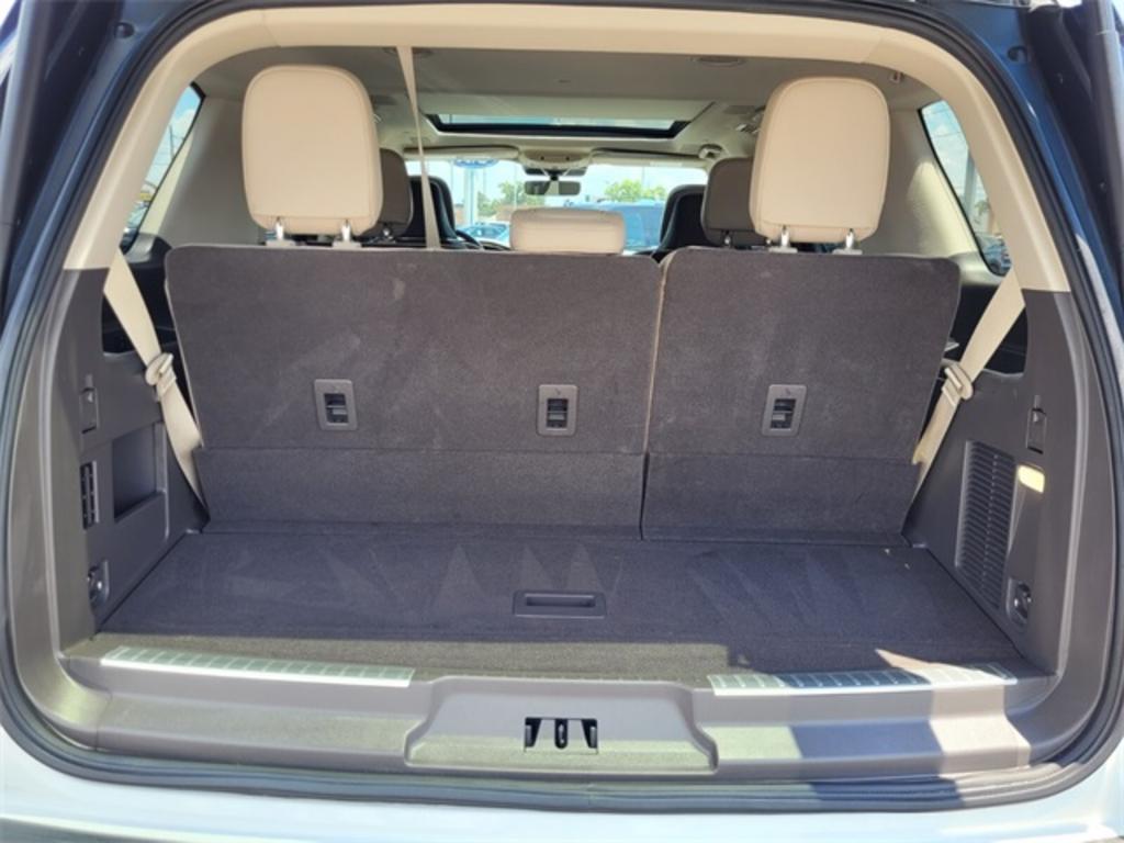 2023 Lincoln Navigator - $92,088