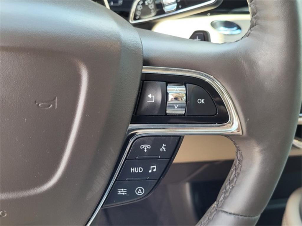 2023 Lincoln Navigator - $92,088
