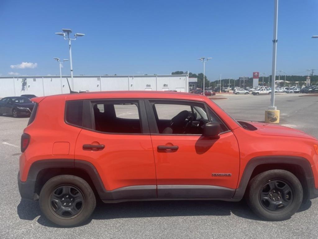 2021 Jeep Renegade - $22,500