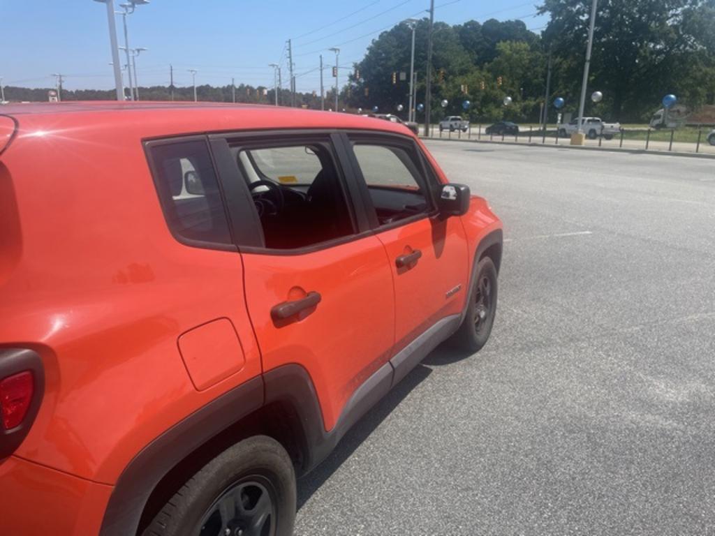 2021 Jeep Renegade - $22,500