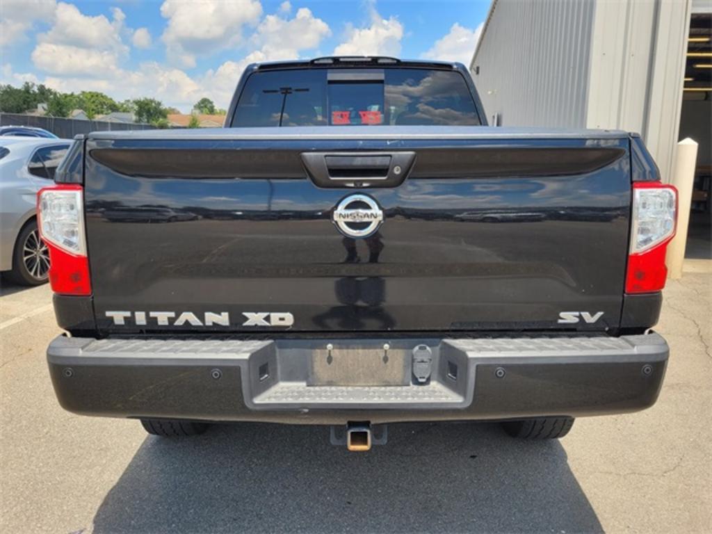 2017 Nissan Titan XD SV photo