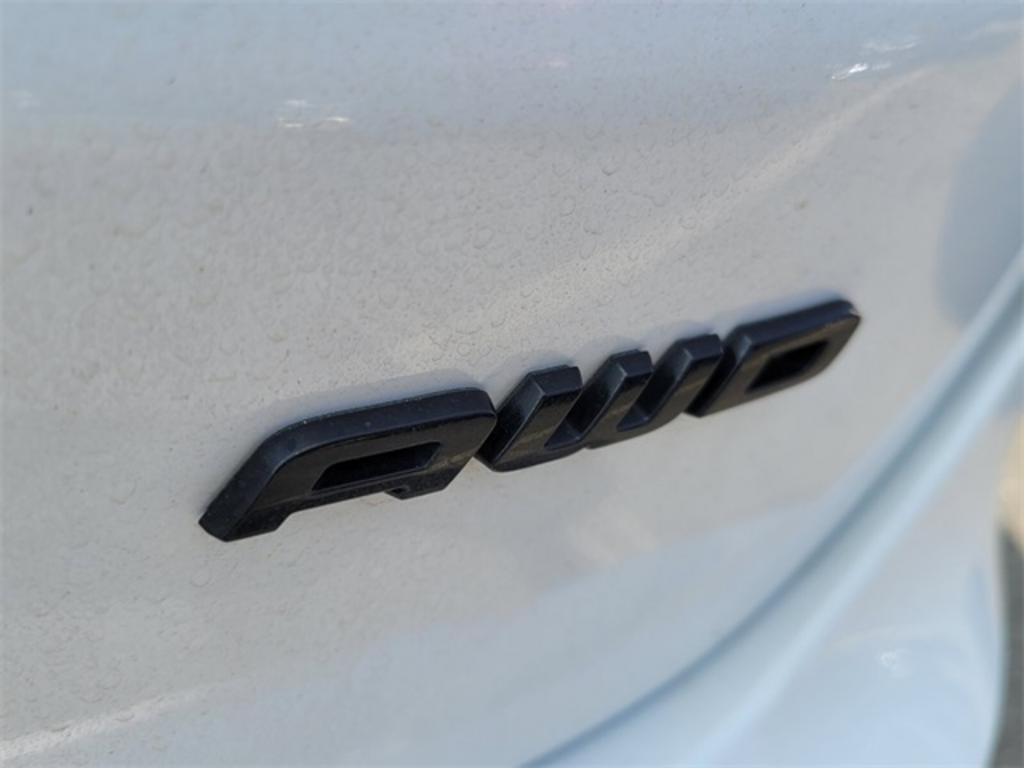 2022 Ford Edge - $29,588