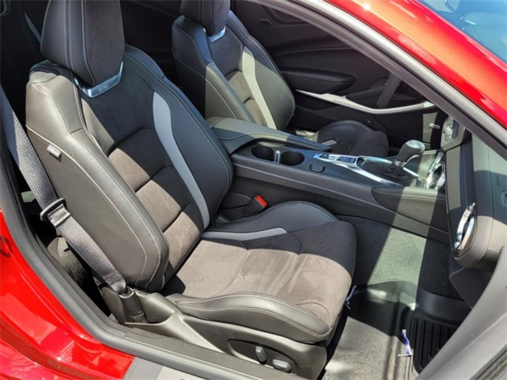 2022 Chevrolet Camaro - $50,988