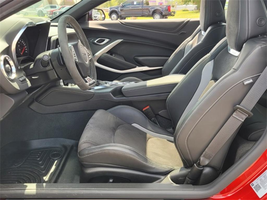 2022 Chevrolet Camaro - $50,988