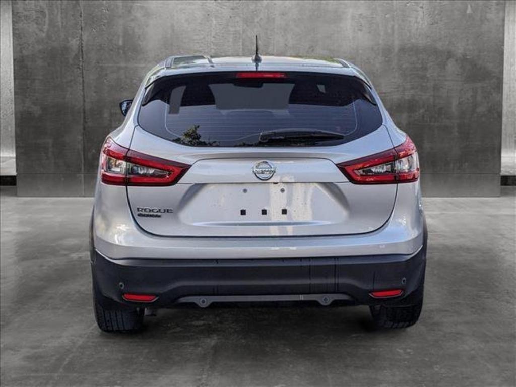 2020 Nissan Rogue - $20,000