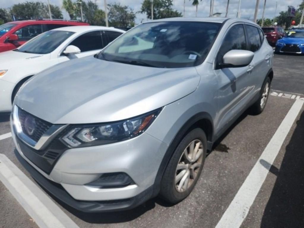 2020 Nissan Rogue - $20,000