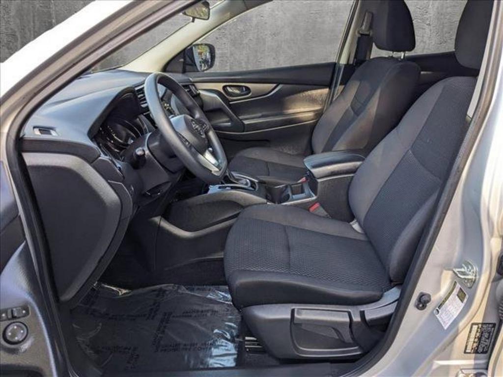 2020 Nissan Rogue - $20,000