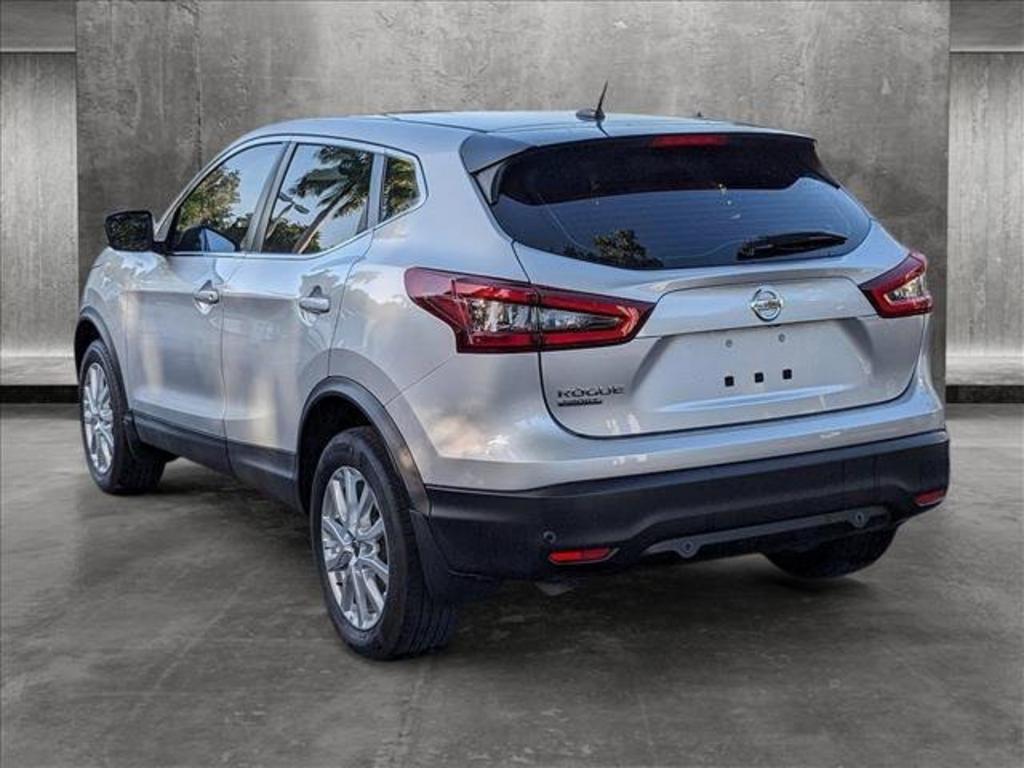 2020 Nissan Rogue - $20,000