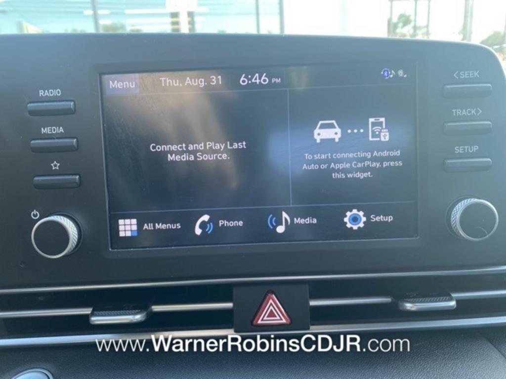 2021 Hyundai Elantra SEL photo