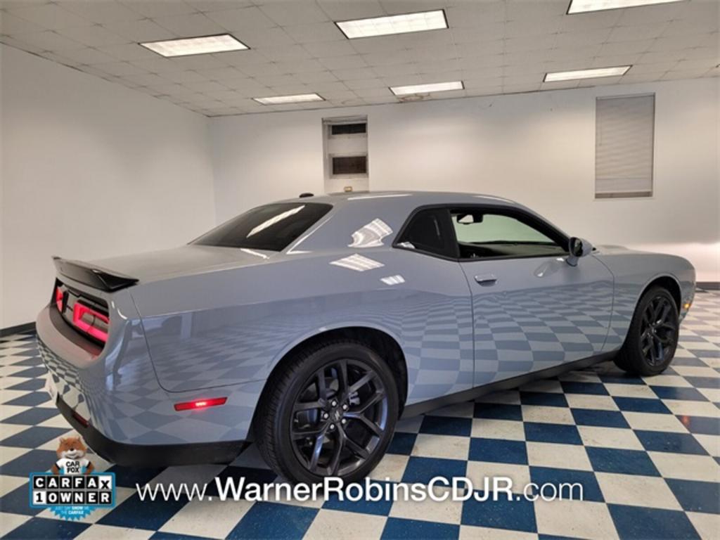 2022 Dodge Challenger - $28,000