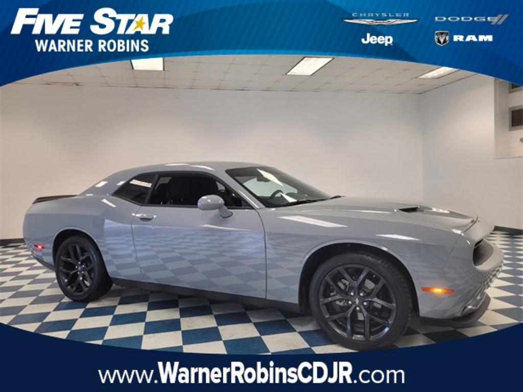 2022 Dodge Challenger - $28,000