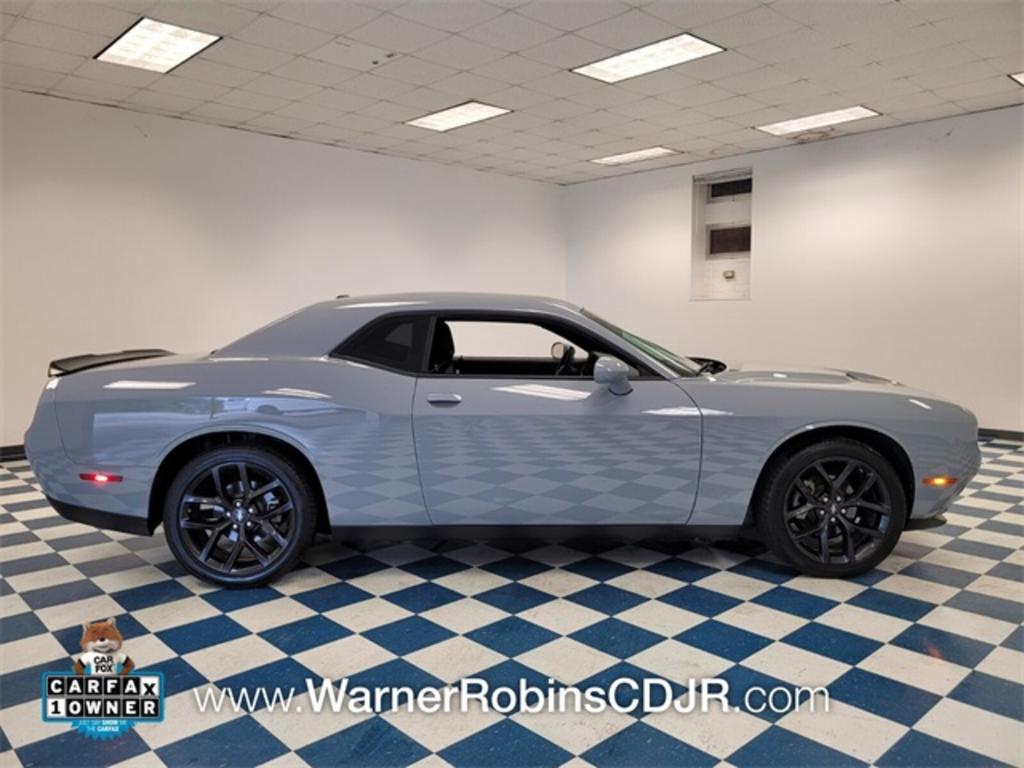 2022 Dodge Challenger - $28,000