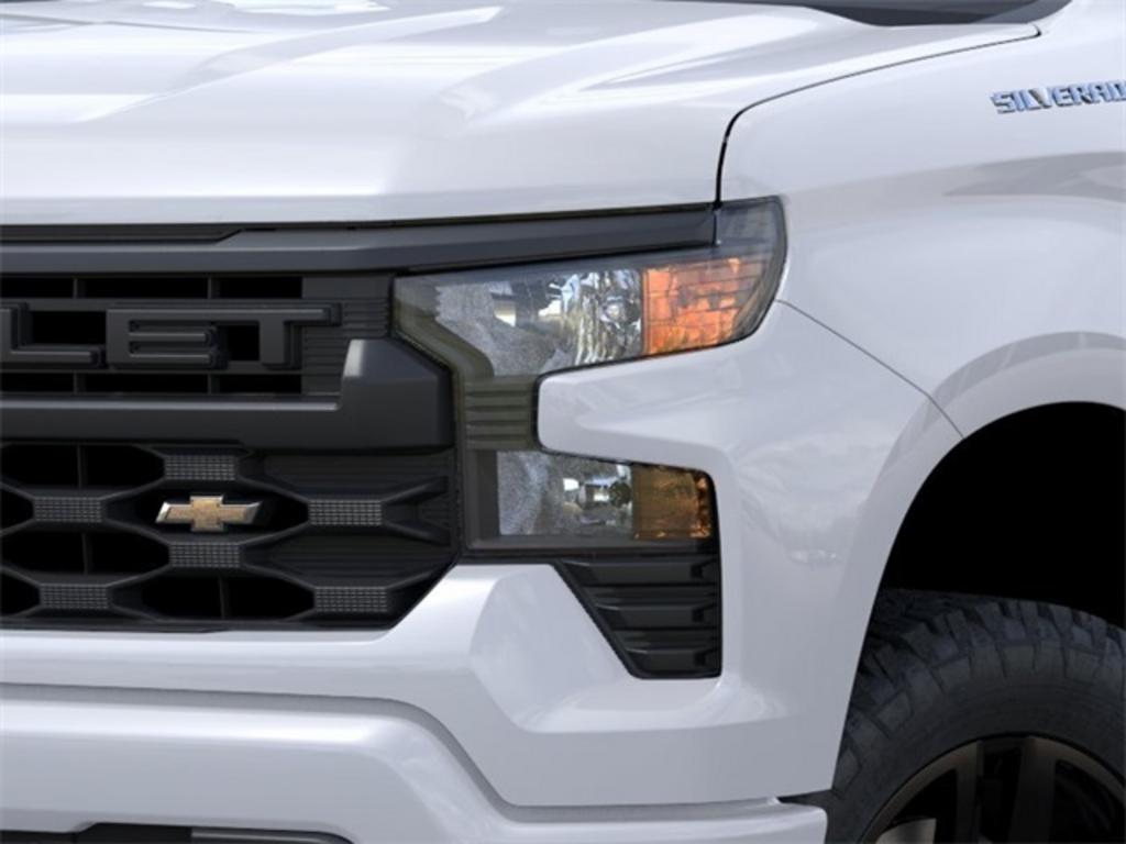 2023 Chevrolet Silverado 1500 Custom photo